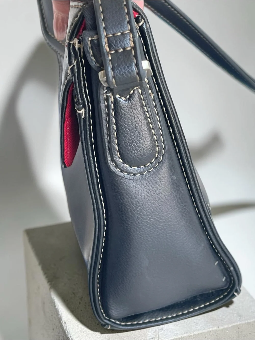 Vintage Liz Claiborne Black Faux Leather Crossbody Bag w Built-In Wallet